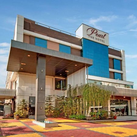 Pearl Hotel & Banquets 阿穆达巴 外观 照片